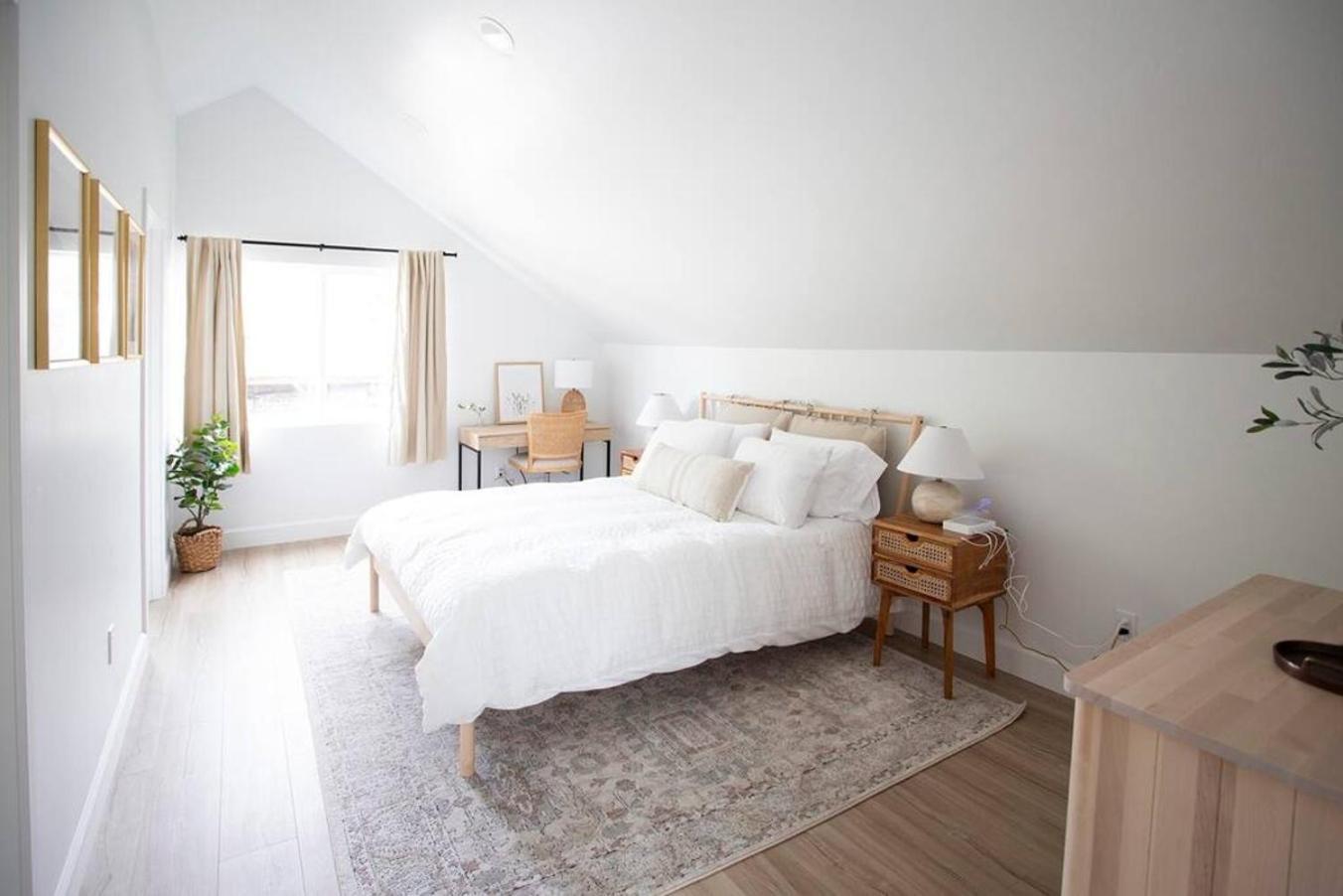 Luxurious, Beautiful, Modern, King Bed Casa de férias