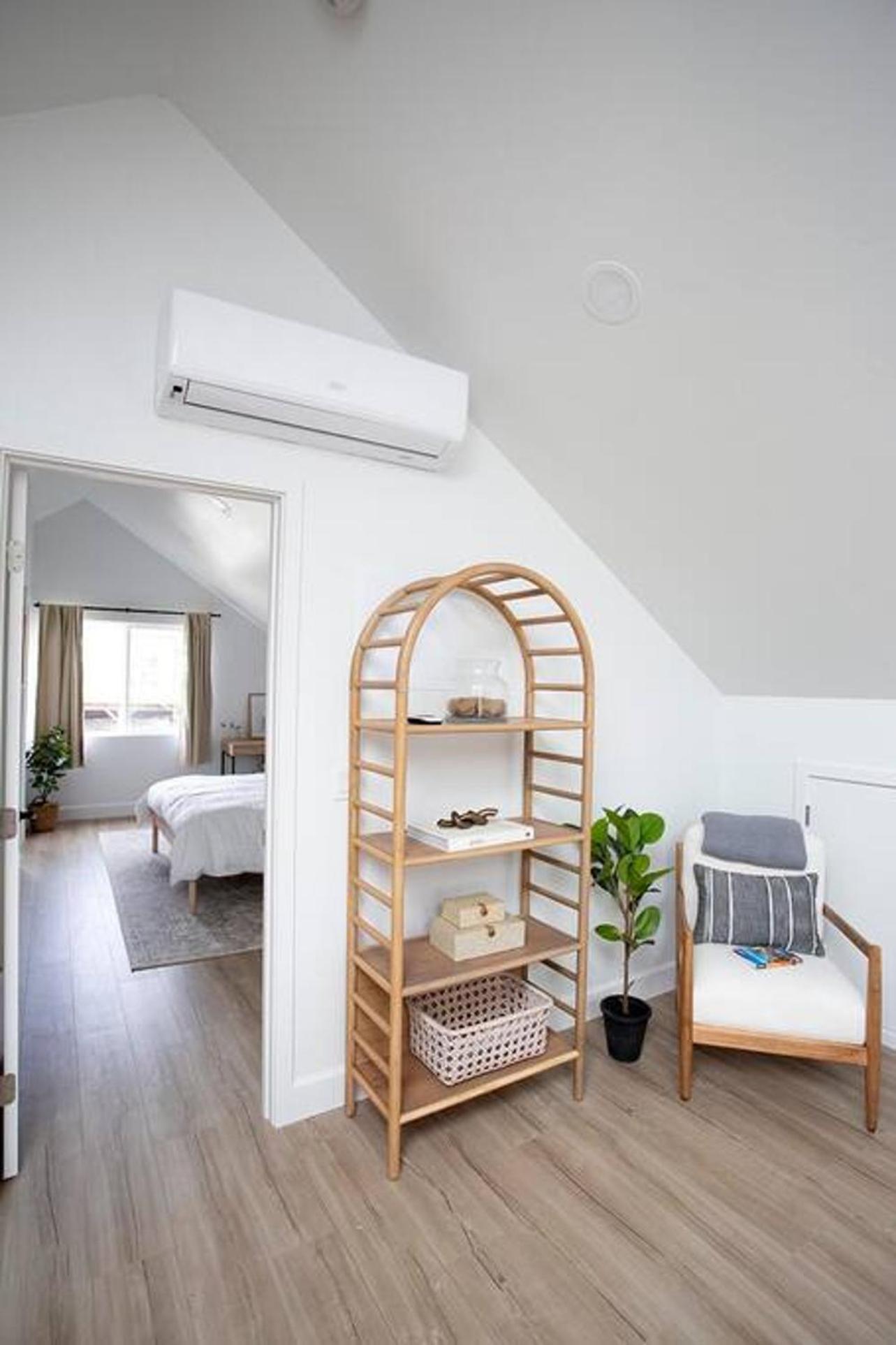 Luxurious, Beautiful, Modern, King Bed