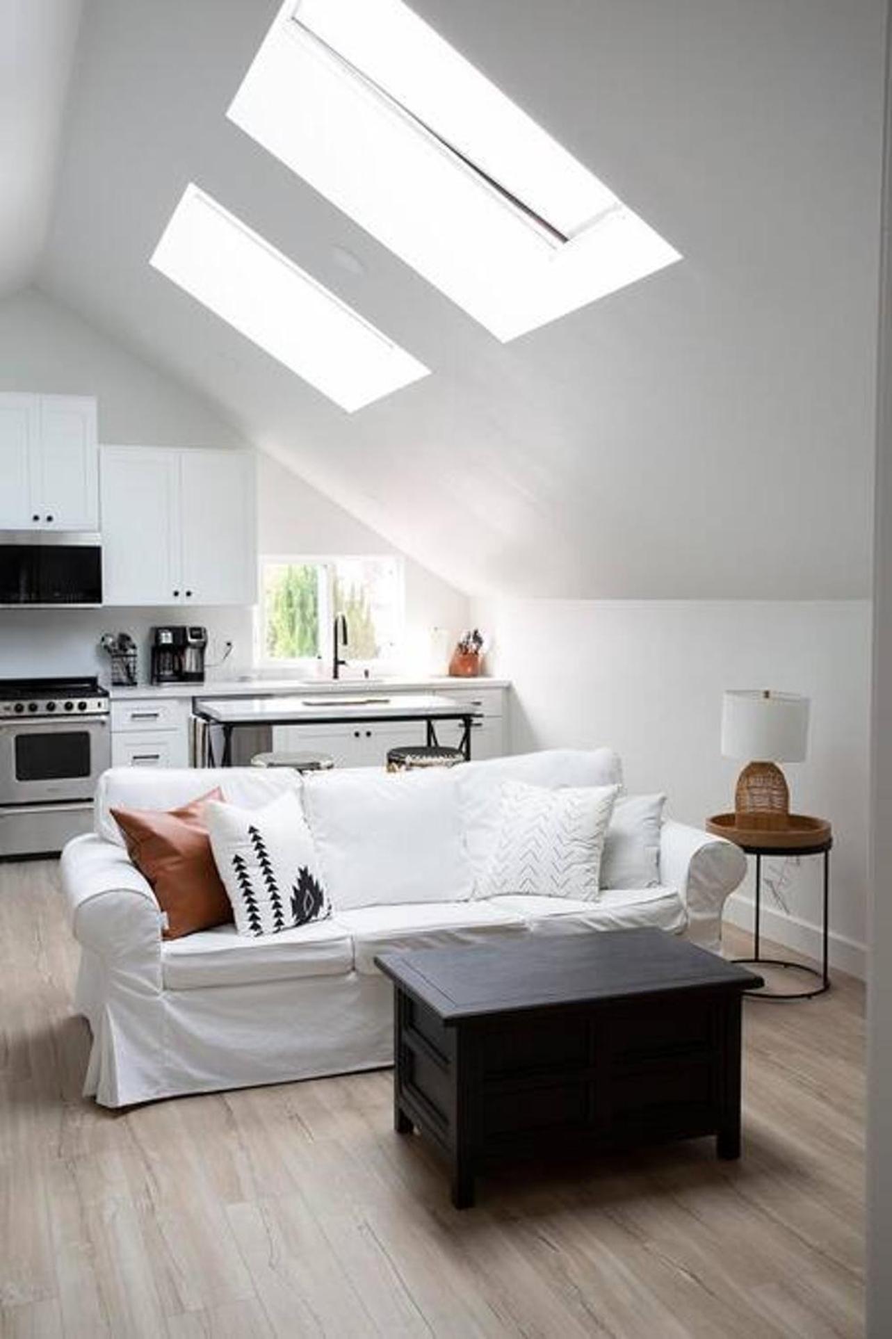 Luxurious, Beautiful, Modern, King Bed