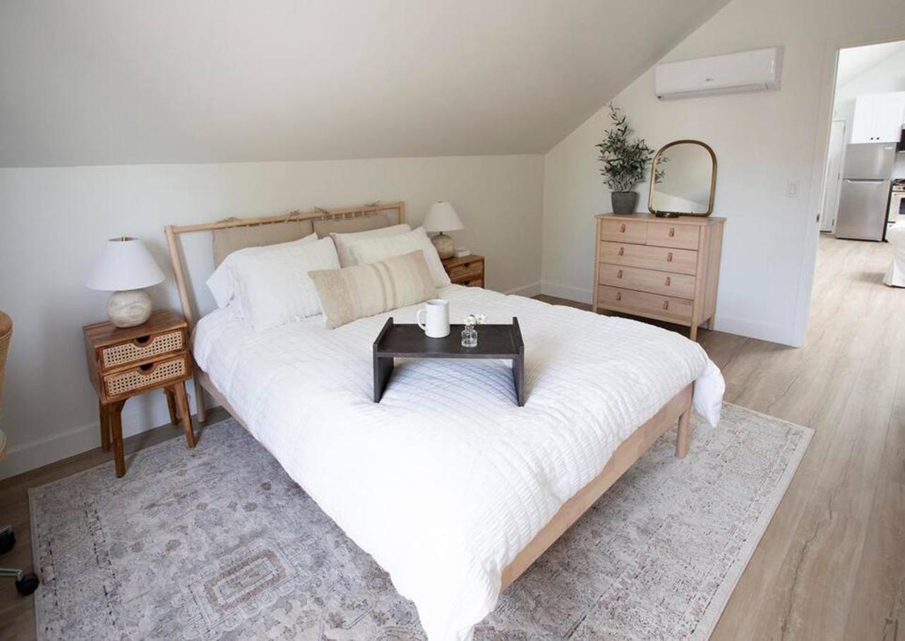 Luxurious, Beautiful, Modern, King Bed Casa de férias